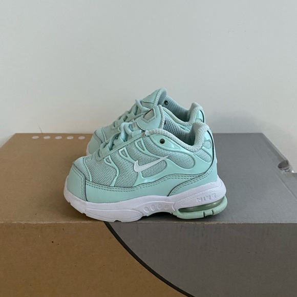 RARE Nike Air max Plus TN “MINT” Toddler Sneakers- SZ 4 C - Picture 4 of 15